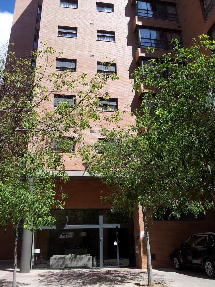 Apartamentos Plaza Picasso Valencia Luaran gambar