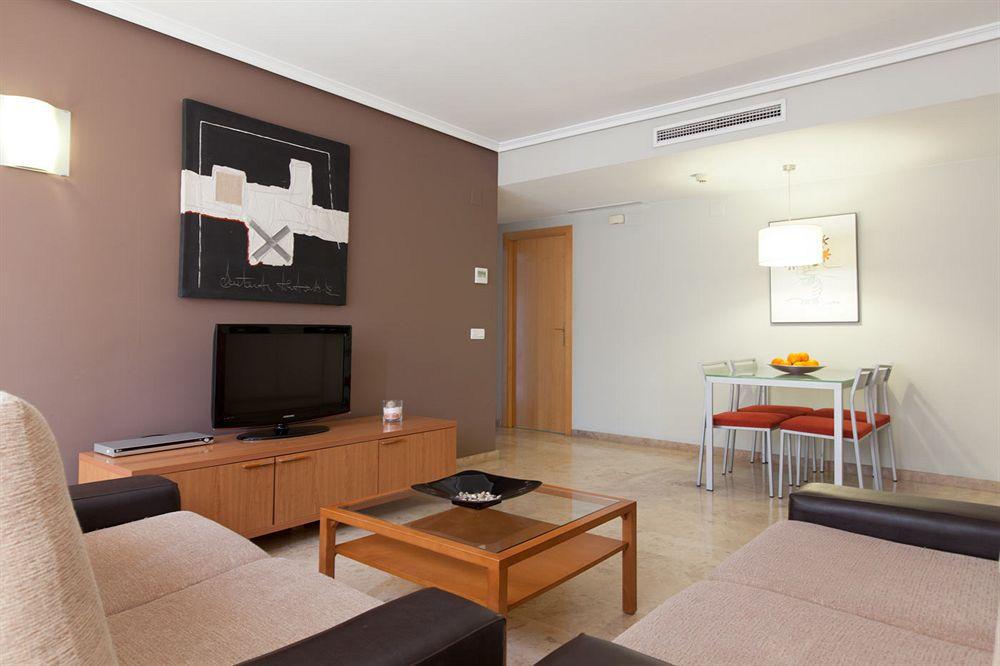 Apartamentos Plaza Picasso Valencia Luaran gambar