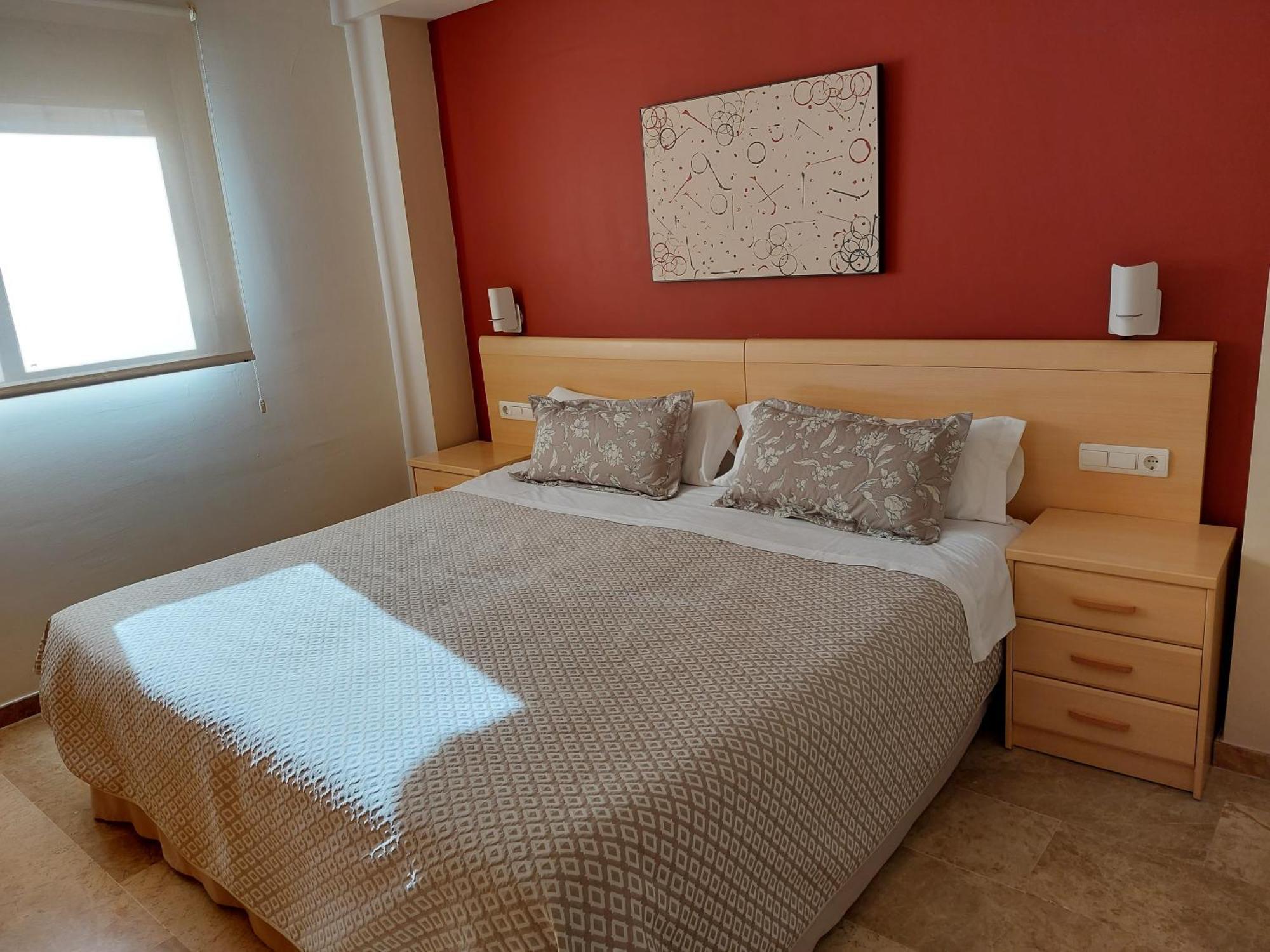 Apartamentos Plaza Picasso Valencia Luaran gambar
