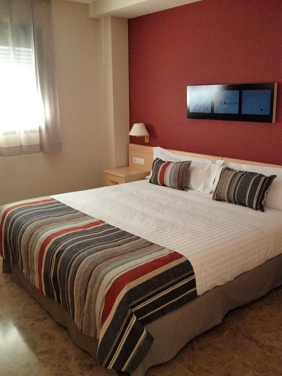 Apartamentos Plaza Picasso Valencia Luaran gambar