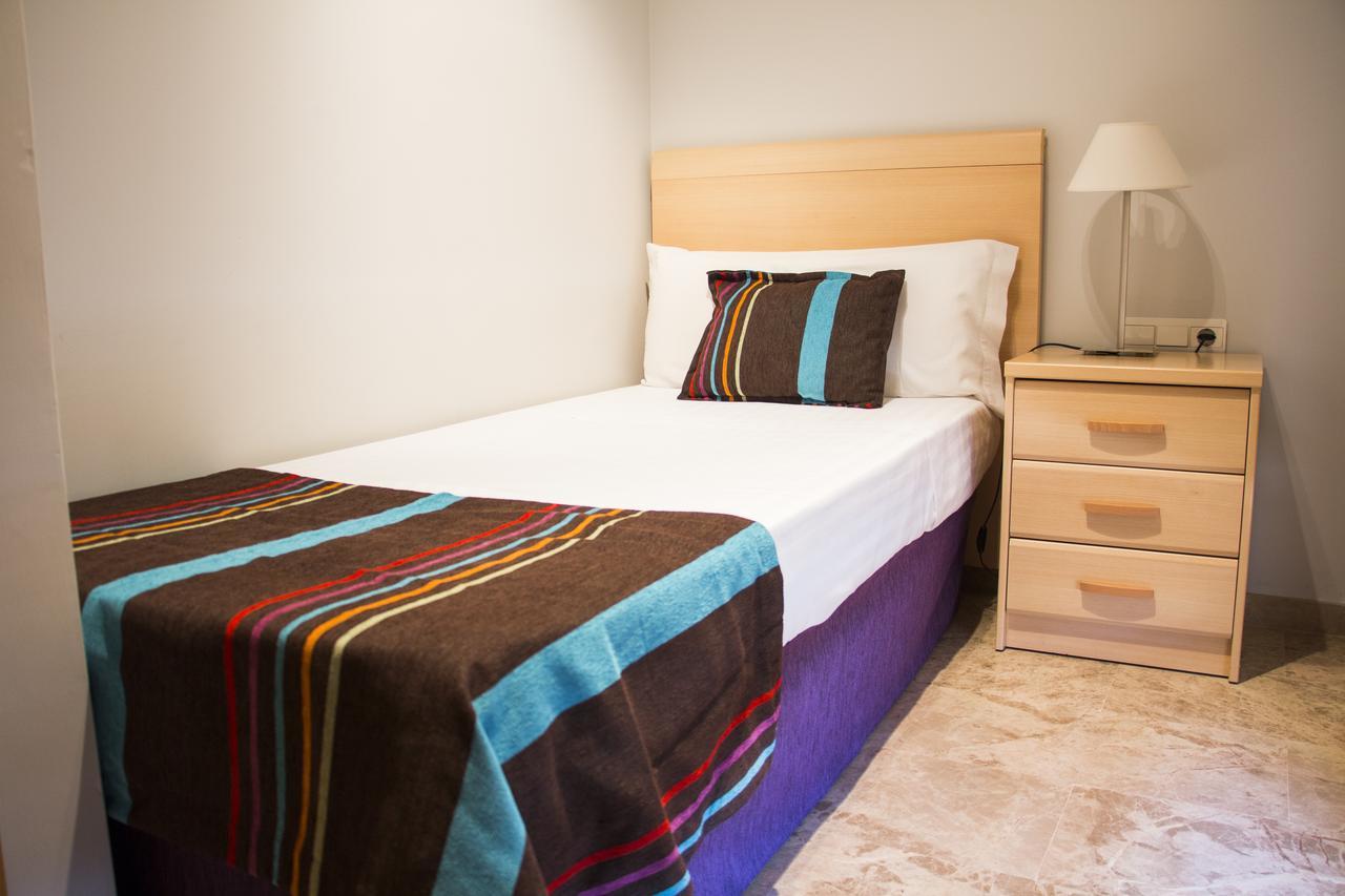 Apartamentos Plaza Picasso Valencia Luaran gambar