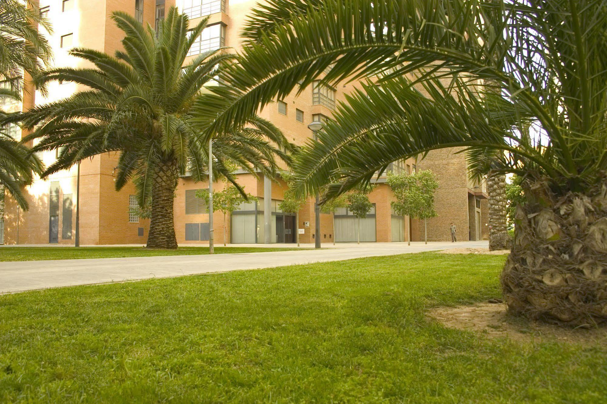 Apartamentos Plaza Picasso Valencia Luaran gambar